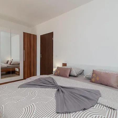 Beachfront Jurica With Balcony *