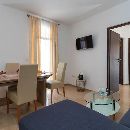 Apartment Beachfront Jurica With Balcony Trogir