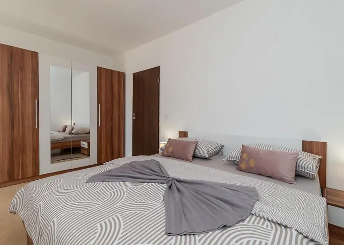 Beachfront Jurica With Balcony *