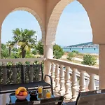 Apartment Beachfront Jurica With Balcony *