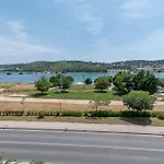 Beachfront Jurica With Balcony Apartment *